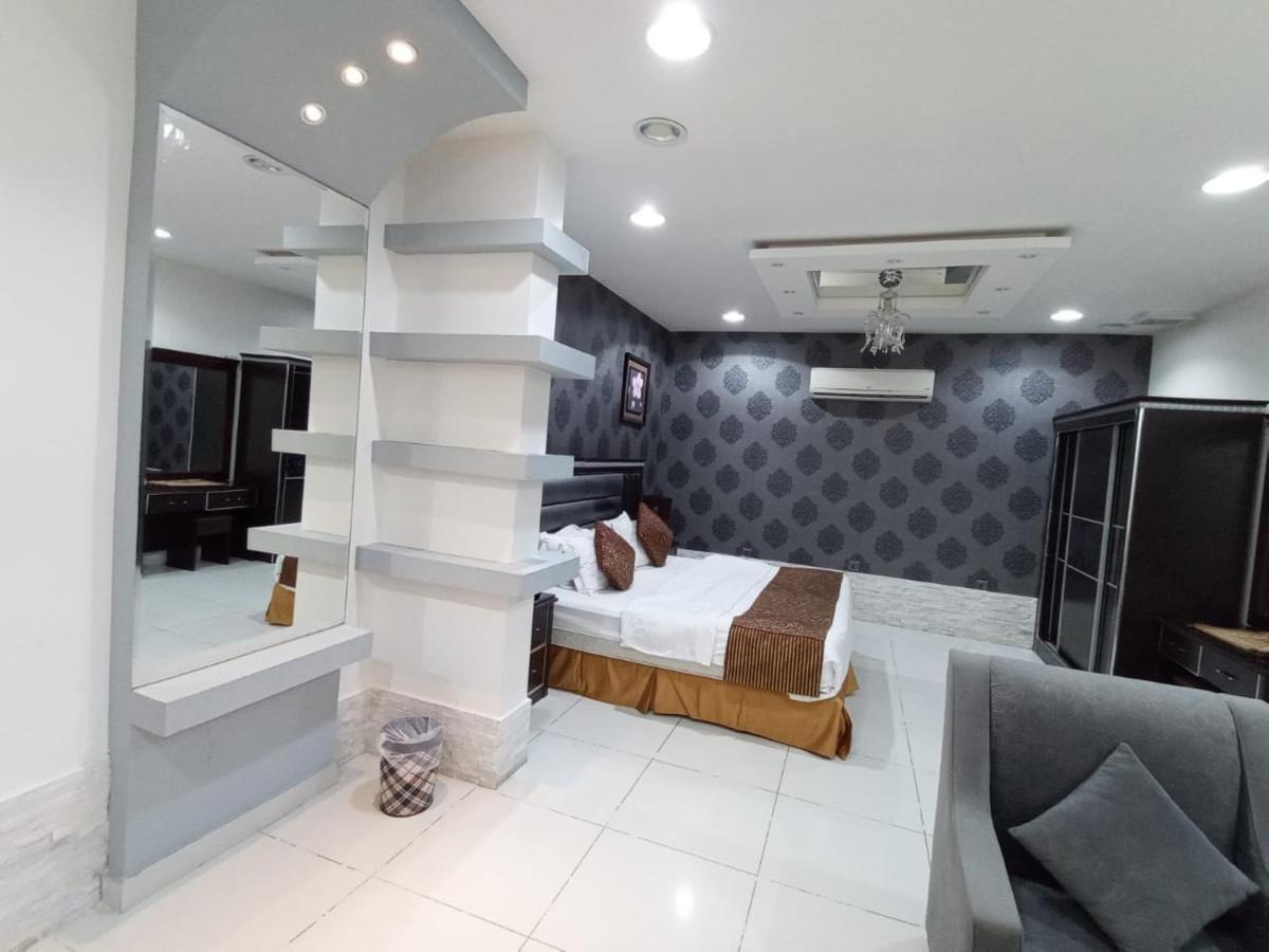 Celine Al Motamaiza Furnished Apartment Yidda Exterior foto