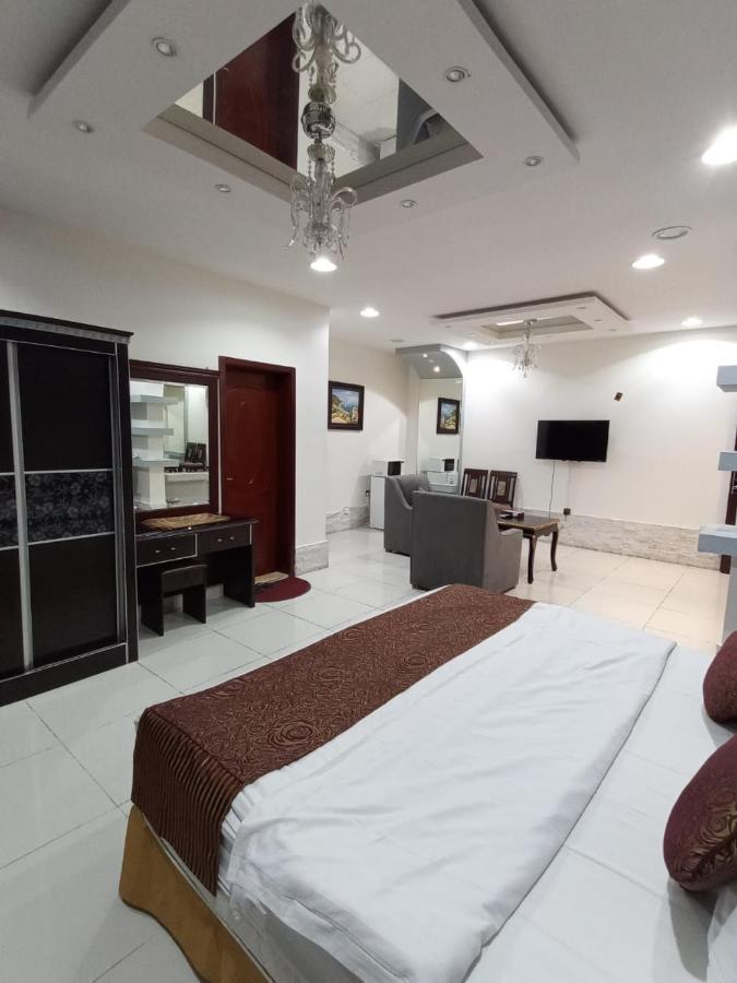 Celine Al Motamaiza Furnished Apartment Yidda Exterior foto